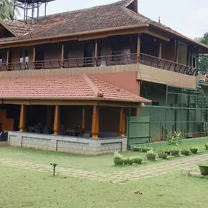  Séjour chez l'habitant Kuttichira Heritage